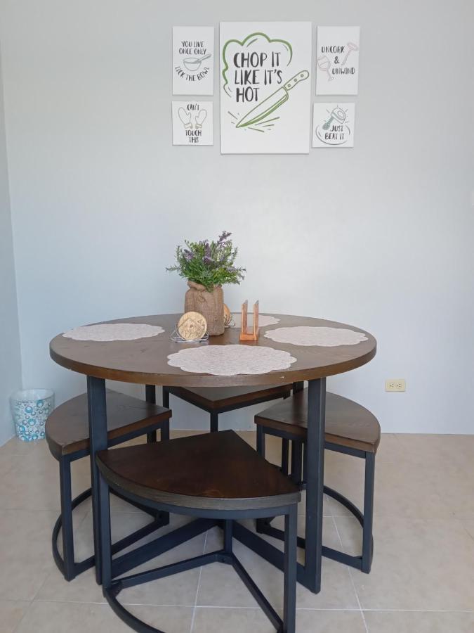Michand Guest Apartments- Cozy One Or Two Bedroom- 5 Walk Minutes From Airport 10 Mins Drive To Oistins Or Beach Christ Church Bagian luar foto