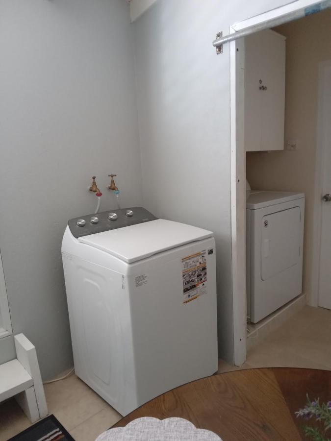 Michand Guest Apartments- Cozy One Or Two Bedroom- 5 Walk Minutes From Airport 10 Mins Drive To Oistins Or Beach Christ Church Bagian luar foto